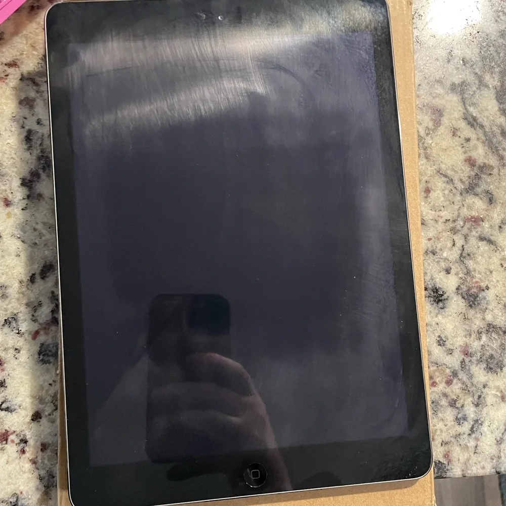 Apple Ipad Air 1st Gen iPad - Space Gray